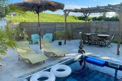 Image de Bungalow avec piscine privée