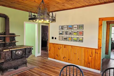Image de Charming 3-bedroom farmhouse on 76 acres of farm and forest in Morristown w/WiFi