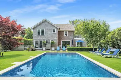 Image de 3 Blocks From Beaches and Southampton Village's Shops and Dining!