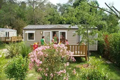 Image de Camping 4 étoiles - Piscine  - ccbagaf