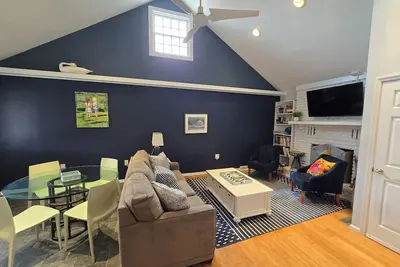 Image de Beautiful Bray Cottage on the Vineyard