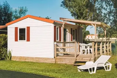 Image de Camping 3 étoiles - Piscine - ccbbbdi