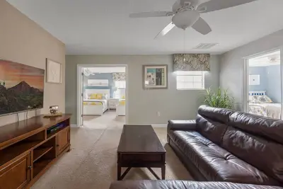 Image de Cozy & Comfortable 9br Retreat in Champions Gate