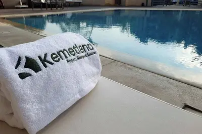 Image de 2br Apt with Garden, Pool beside Auc by Kemetland