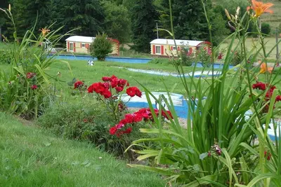 Image de location de roulottes tout confort pour 4 personnes, à Devalparc parc de loisirs