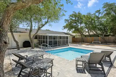 Image de Steps to Beach | Pool | Patio | Bocce Ball | Grill