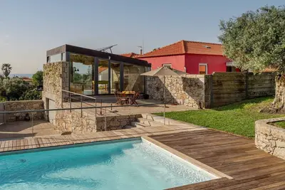 Image de Stone by the Sea - Mountain & Beach Retreat w/Pool