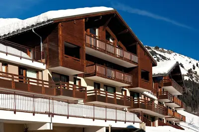 Image de Appart à 500m du télésiège! Accès Piscine + Sauna