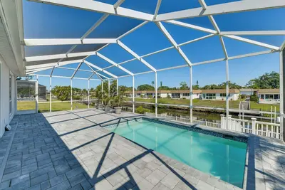 Image de Waterfront Retreat w/ Pool in Sarasota