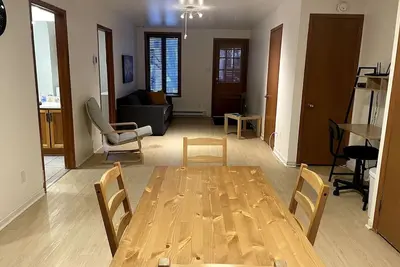 Image de 4, 5 extrêmement bien situé à Limoilou