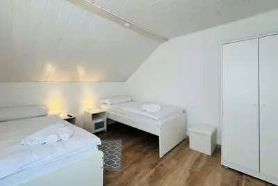 Image de Comfortable 2-bedroom apartment for 4