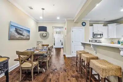Image de Charming 3-bedroom townhome in St. Simons Island minutes from the beach