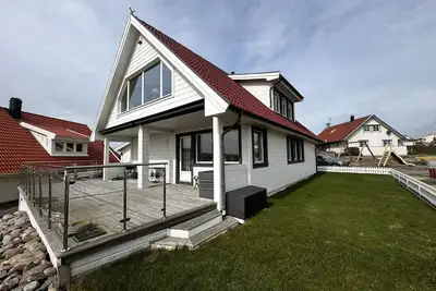 Image de Holiday home in beautiful Kungshamn – perfect for two families | Se09079
