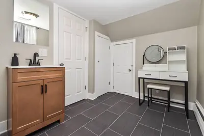 Image de Boho Heights Hideaway: Spacious 4br-2ba house in Peoria Heights - New