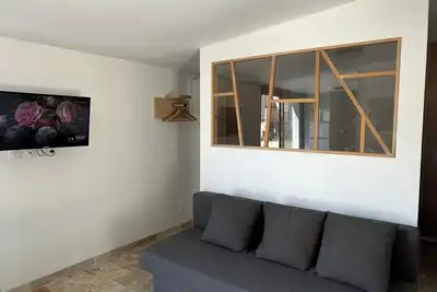 Image de Studio dans le Sud en campagne à 5 minutes d’Uzès à Saint Quentin la Poterie
