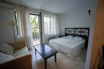 Image de Enjoy luxury of the Cliff **** hotel - Spa-100m to the beach\n3 swimming pools