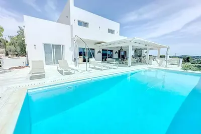 Villa 'The Privacy By Seaviews' avec vue sur la mer, Wi-Fi et climatisation