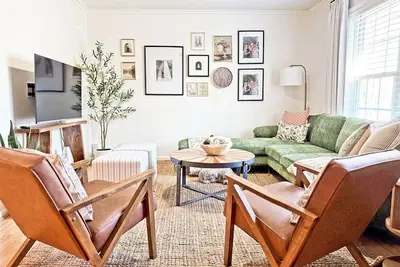 Image de Curated Duke Med Retreat • Mins to Dpac/Downtown • Espresso, Eco+, Fire Pit