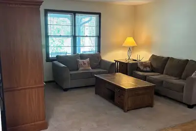 Image de 3-bedroom house near Crane Creek Vineyards in Young Harris