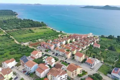 Image de Appartement de deux chambres avec la terrasse et la vue sur le mer Biograd na Moru, Biograd (A-24164-a)
