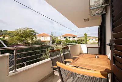 Image de Appartement d'une chambre avec la terrasse Slatine, Ciovo (A-24266-e)