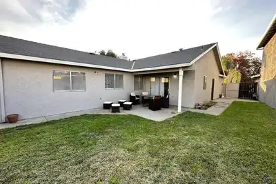 Image de Charming 3-bedroom house with Ac, WiFi in adorable Turlock. Dining and Hospitals