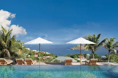 Image de 10 Bed Villa La reserve estate in Colombier