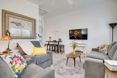 Image de Walk to Beach: Dog-Friendly Gem in Cocoa Beach!