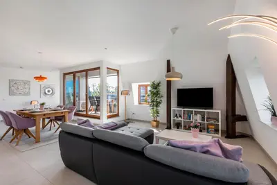 Image de Appartement 'Suite Marienborn' avec vue sur la montagne, terrasse privée et climatisation
