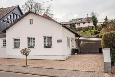 Image de Appartement \"Helga\" avec terrasse privée, jardin privé et Wi-Fi