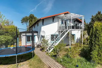Image de Appartement 'Ostseeblick' avec vue sur la mer, terrasse partagée et Wi-Fi