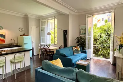 Image de Berlioz Blue Ap4458 by Riviera Holiday Homes