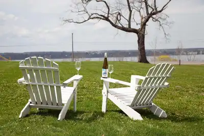 Image de Rose Hill Cottage Lake Views & Mansion Grounds