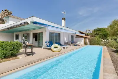 Image de Villa pour 9 sur le Port de Taussat avec piscine
