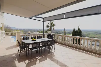 Image de Disfruta de esta casa con fantásticas vistas, piscina y jardín privado situada en Can Isaac, Palau Saverdera, Costa Brava