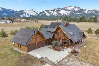 Image de Lazy Beez Spacious Cabin