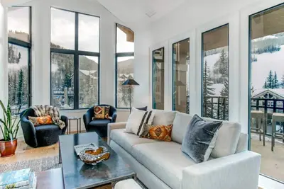 Image de Luxury 4 Bedroom Condo in the heart of Beaver Creek Village w/ pool, gym & more