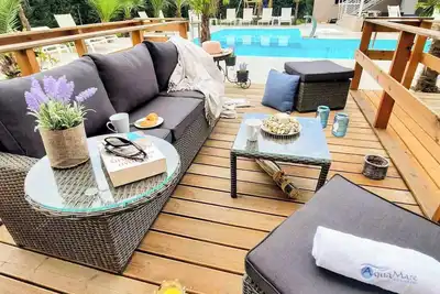 Aquamare Studios - Seaview Suite & Pool Getaway