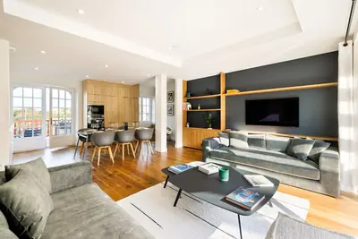 Image de Milady - Appartement avec terrasse & Parking au pied de la plage - Biarritz