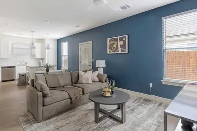 Image de Landing | Stylish 2bd, Pool, Gym