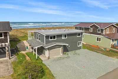 Image de Sea Eyre - Unwind in Style - Beachfront Home