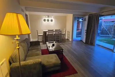 Image de Charming 2-bedroom condo with WiFi, Ac in enchanting Rohnert Park