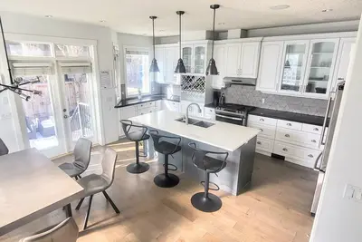 Image de Central Upscale 4 Storey House