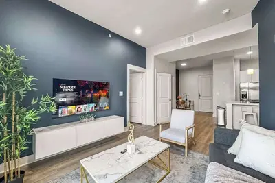 Image de Luxury 2bd | Deep Ellum | Free Parking | Pool+Gym