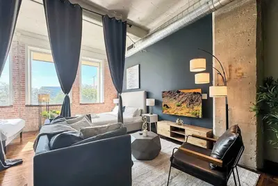 Image de Elegant 2bd | Dt Dallas | Sleeps 16 | Free Parking