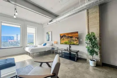 Image de Elegant 1bd | Dt Dallas | Sleeps 6 | Free Parking