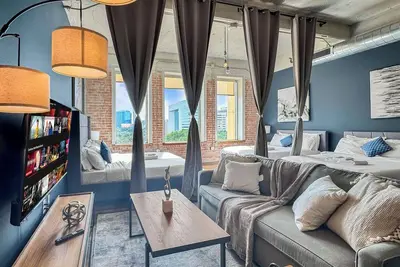 Image de Luxury 2bd | Dt Dallas | Sleeps 16 | Free Parking