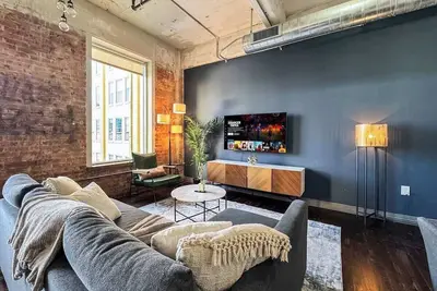 Image de Luxury 1bd | Dt Dallas | Sleeps 8 | Free Parking