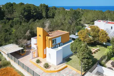 Villa Paz between Relaxation Nature and Waves