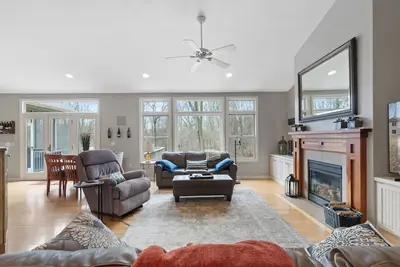 Image de Stunning lake access home just steps from renowned Clarklake with two dock slips